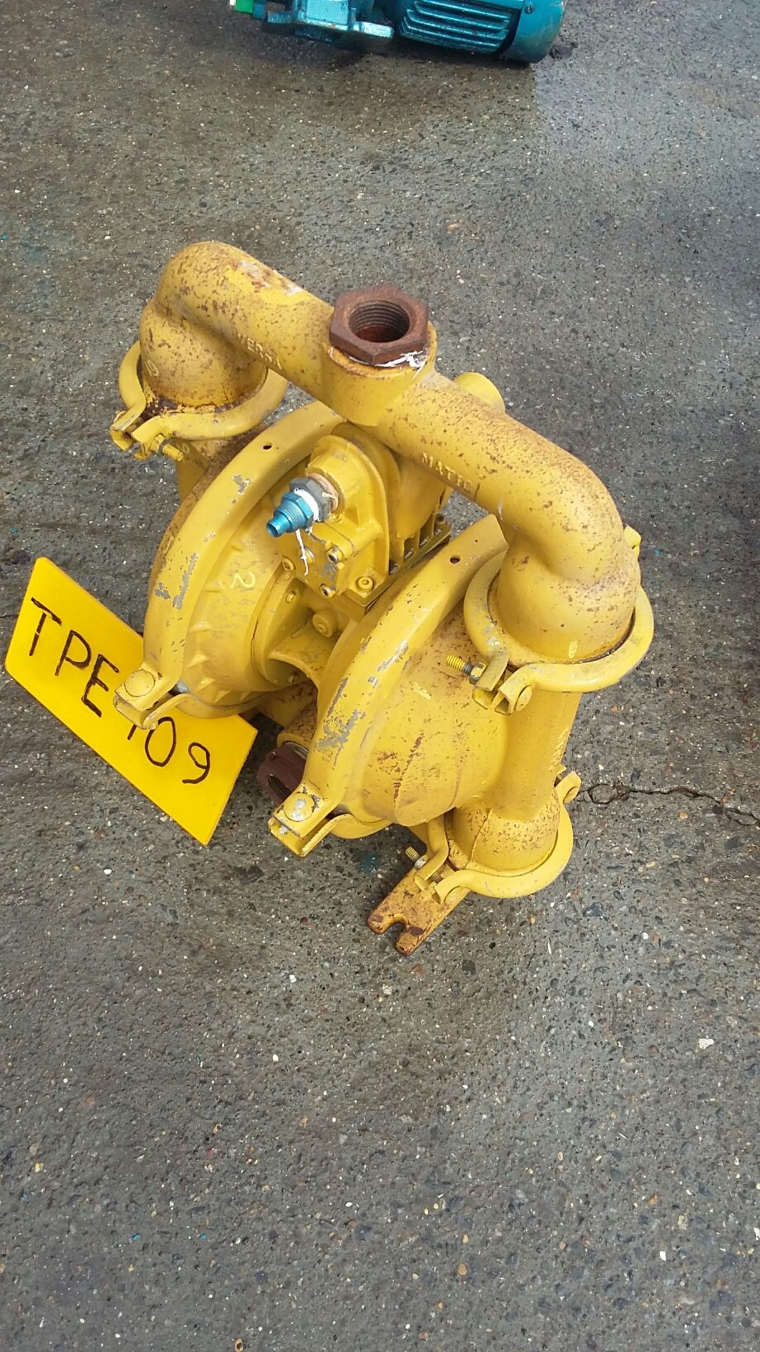 Versamatic Mild Steel Double Diaphragm Pump, with - Bild 2 aus 2