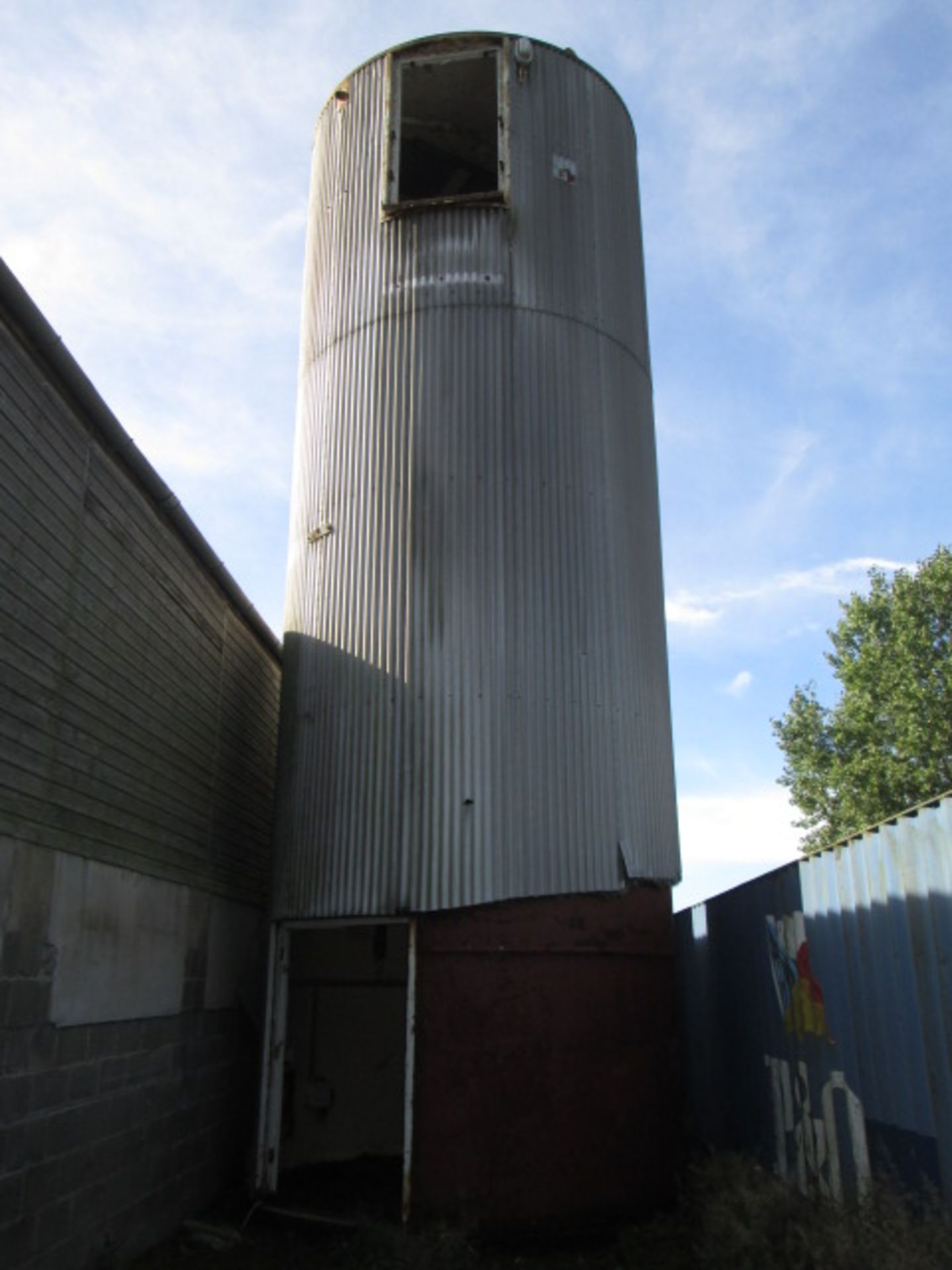 Mild Steel Silo, with insulation and corrugated al