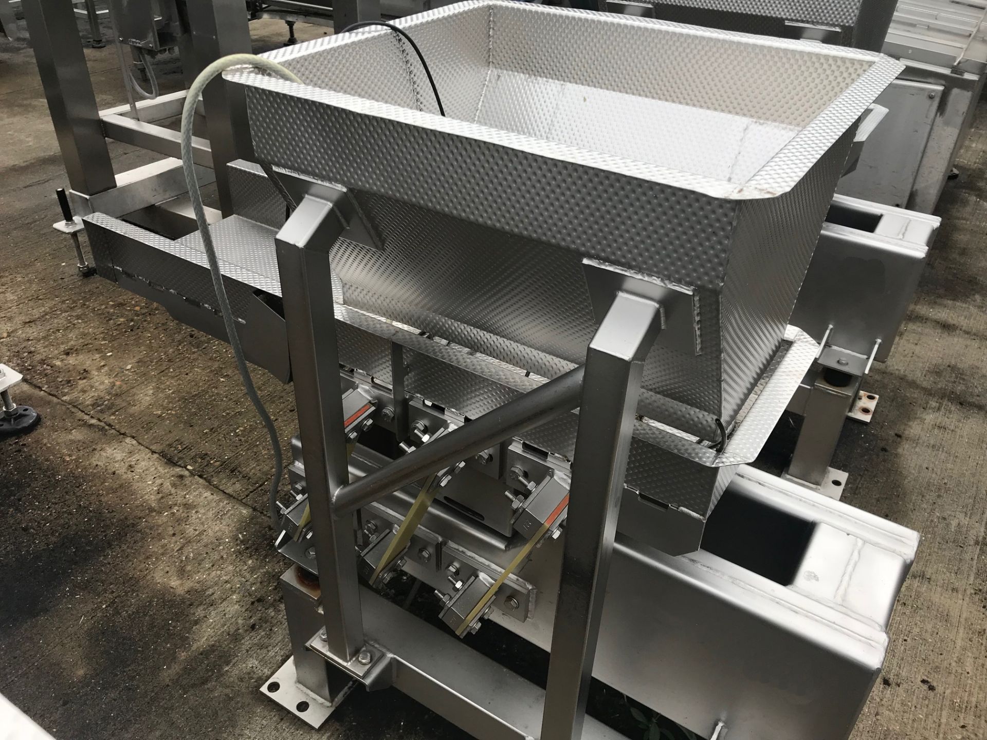 Stainless Steel Vibratory Feeder, with infeed chut - Image 3 of 3