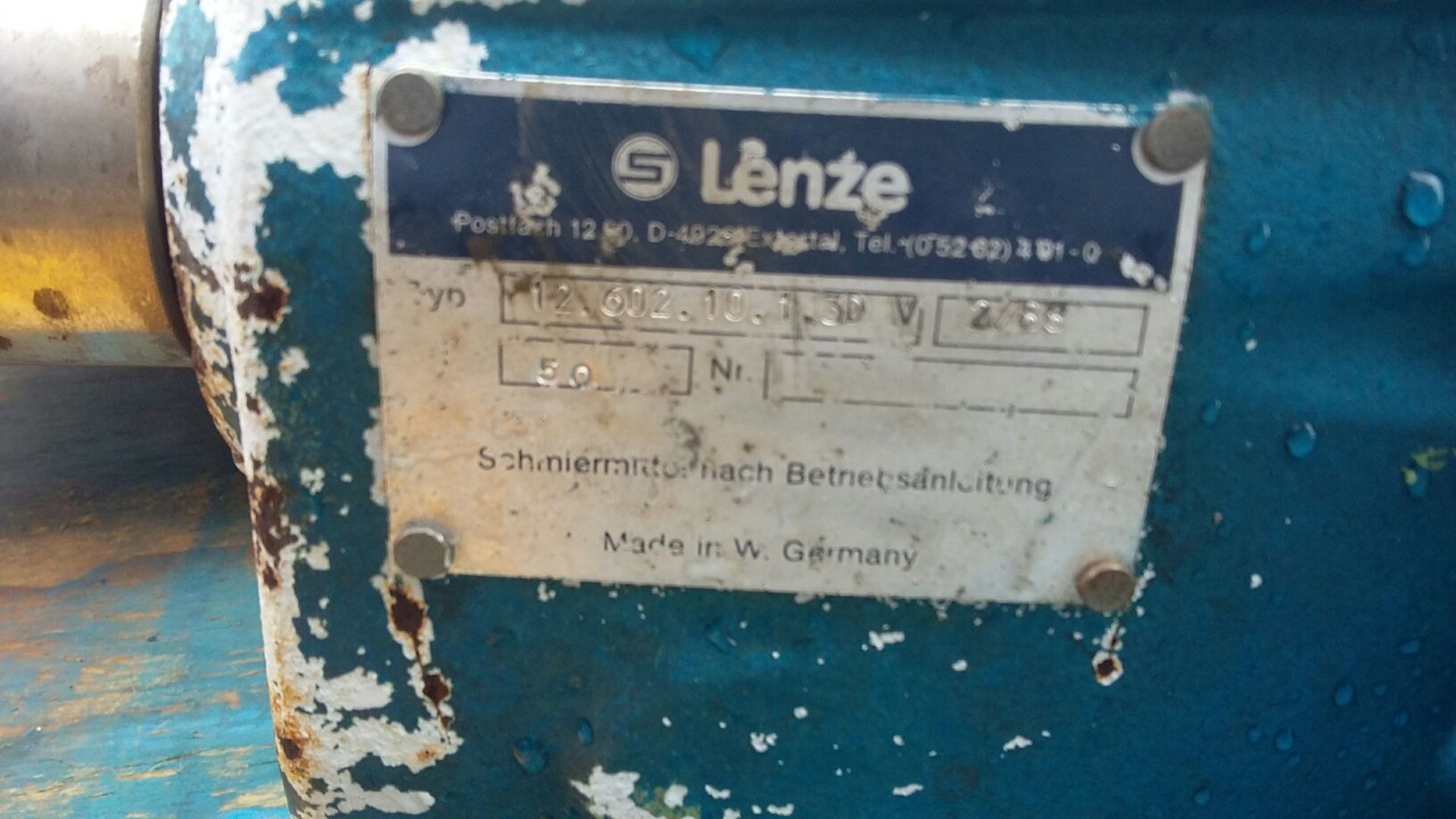 Lenze Variable Speed 0.37kW Motor/Gearbox, with st - Image 3 of 4