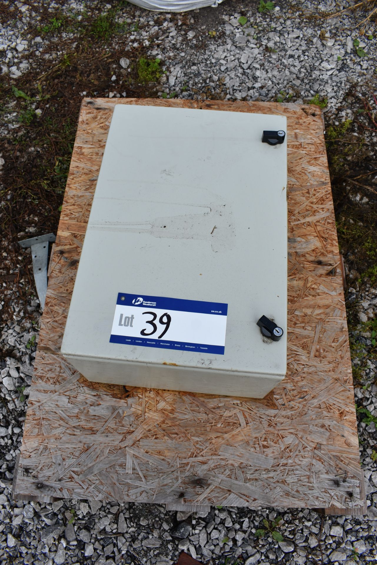 Electrical Housing Box (0.4 x 0.6 x 0.26m approx.)