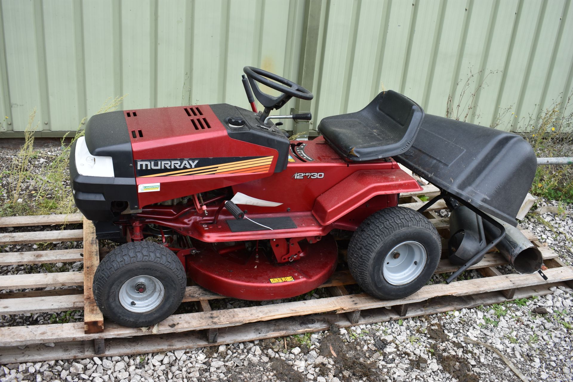 Murray 12HP/30 Ride on Mower, Model: 31720X20D, Se