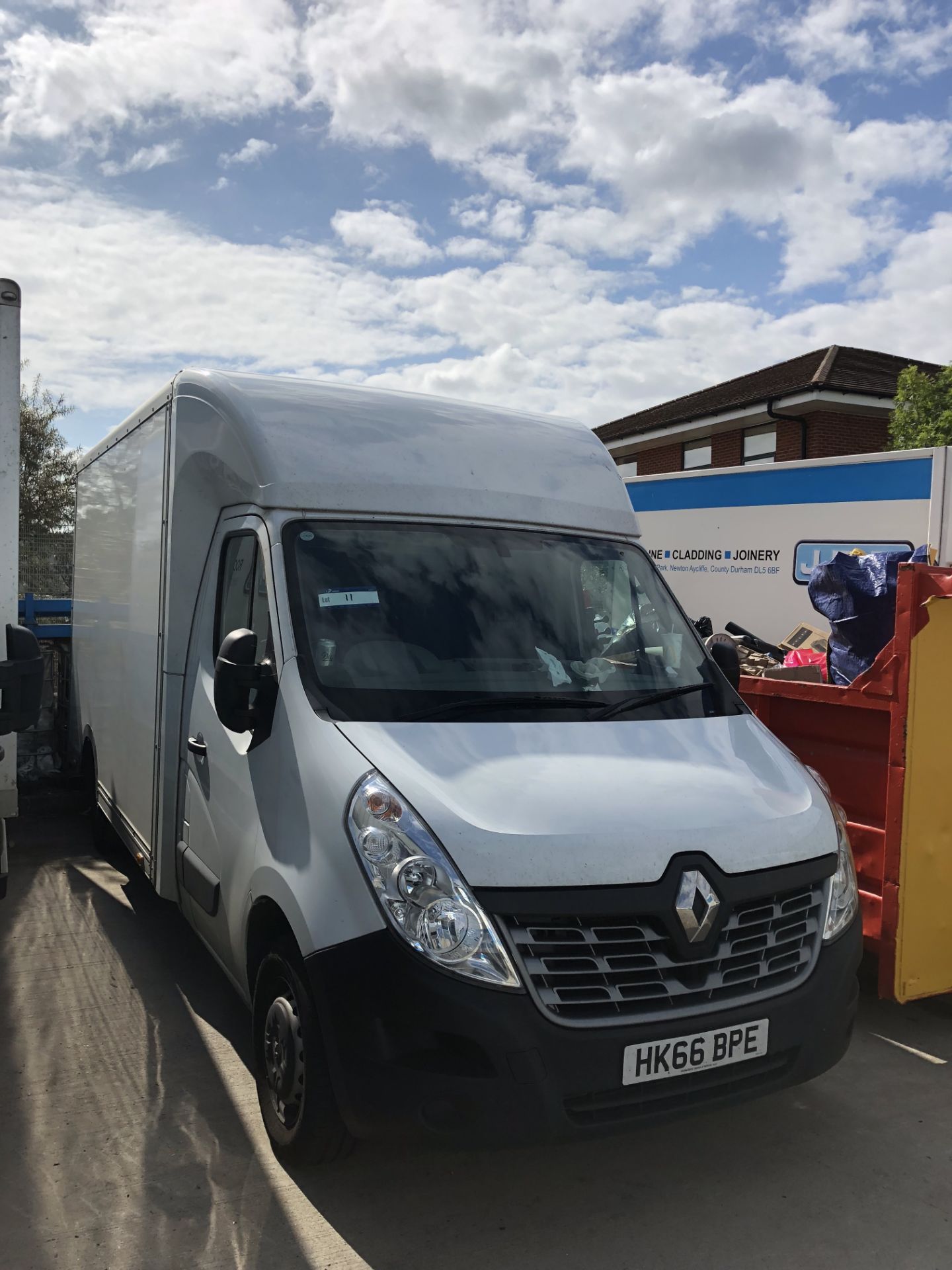 Renault Master L35CDi GRP Luton Box Van, Registrat