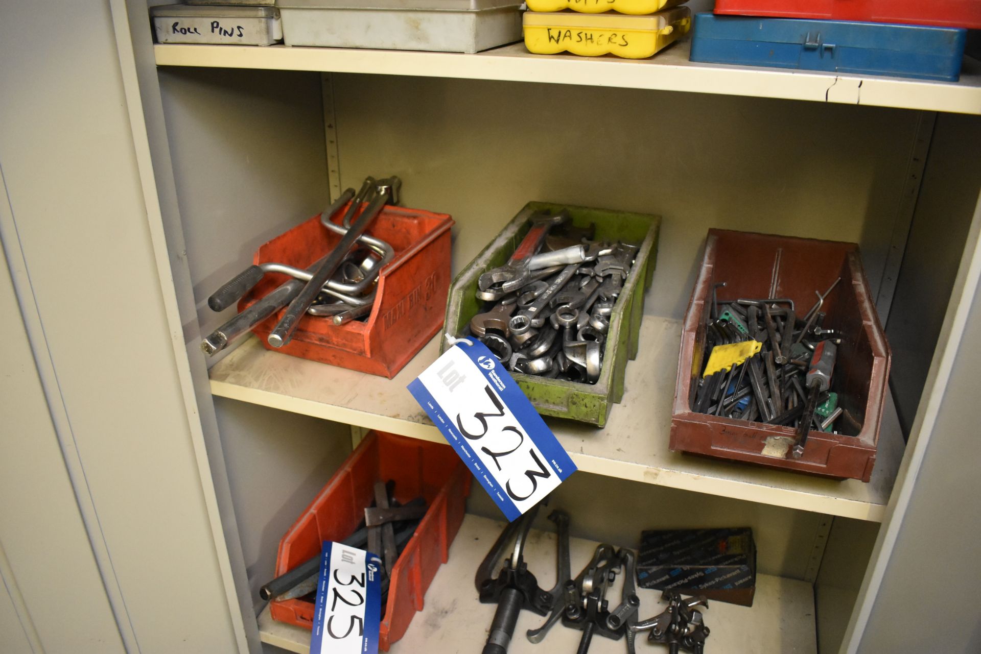 Quantity of Spanners / Sockets and Allen Keys in 3 boxes