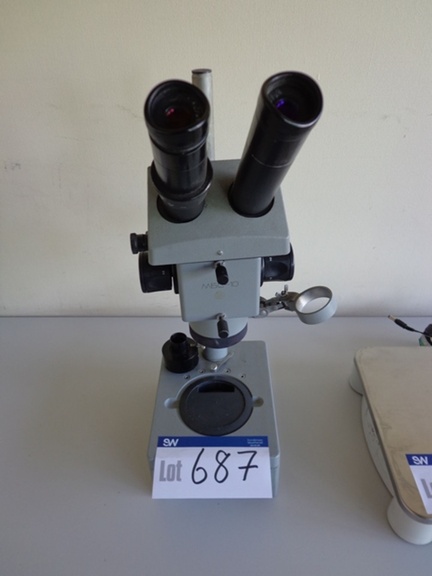 MEC 10 Microscope N9502384