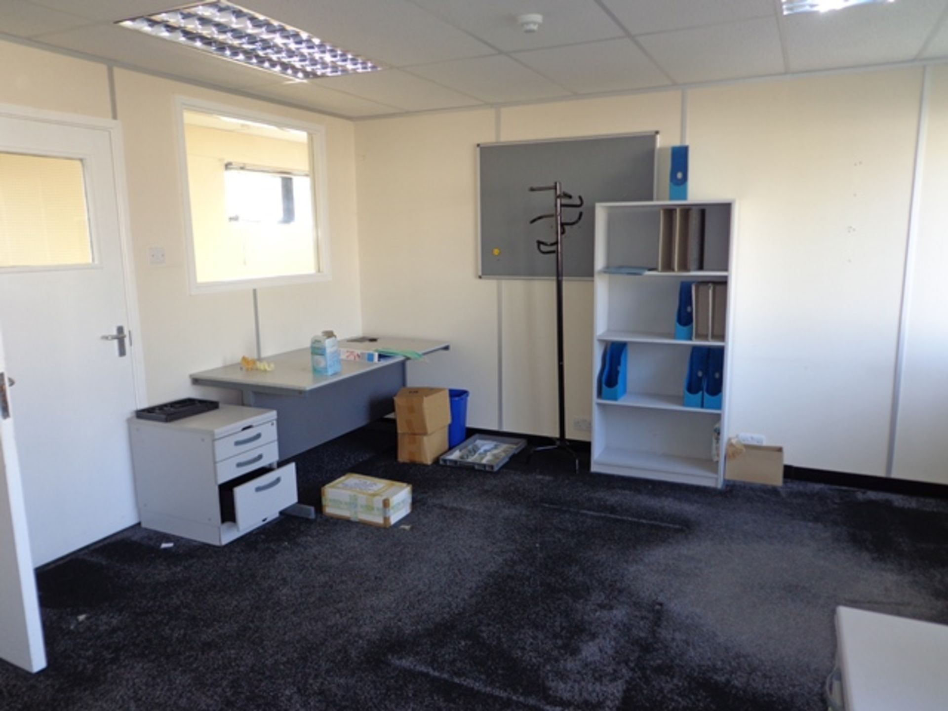 Contents to Office inc Five Grey Melamine Desks, Two Pedestals, Four Drawer Filing Cabinets, Two - Image 3 of 3