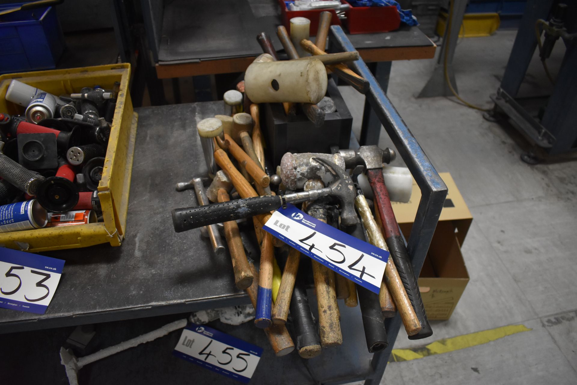 Quantity of Hammers and Mallets