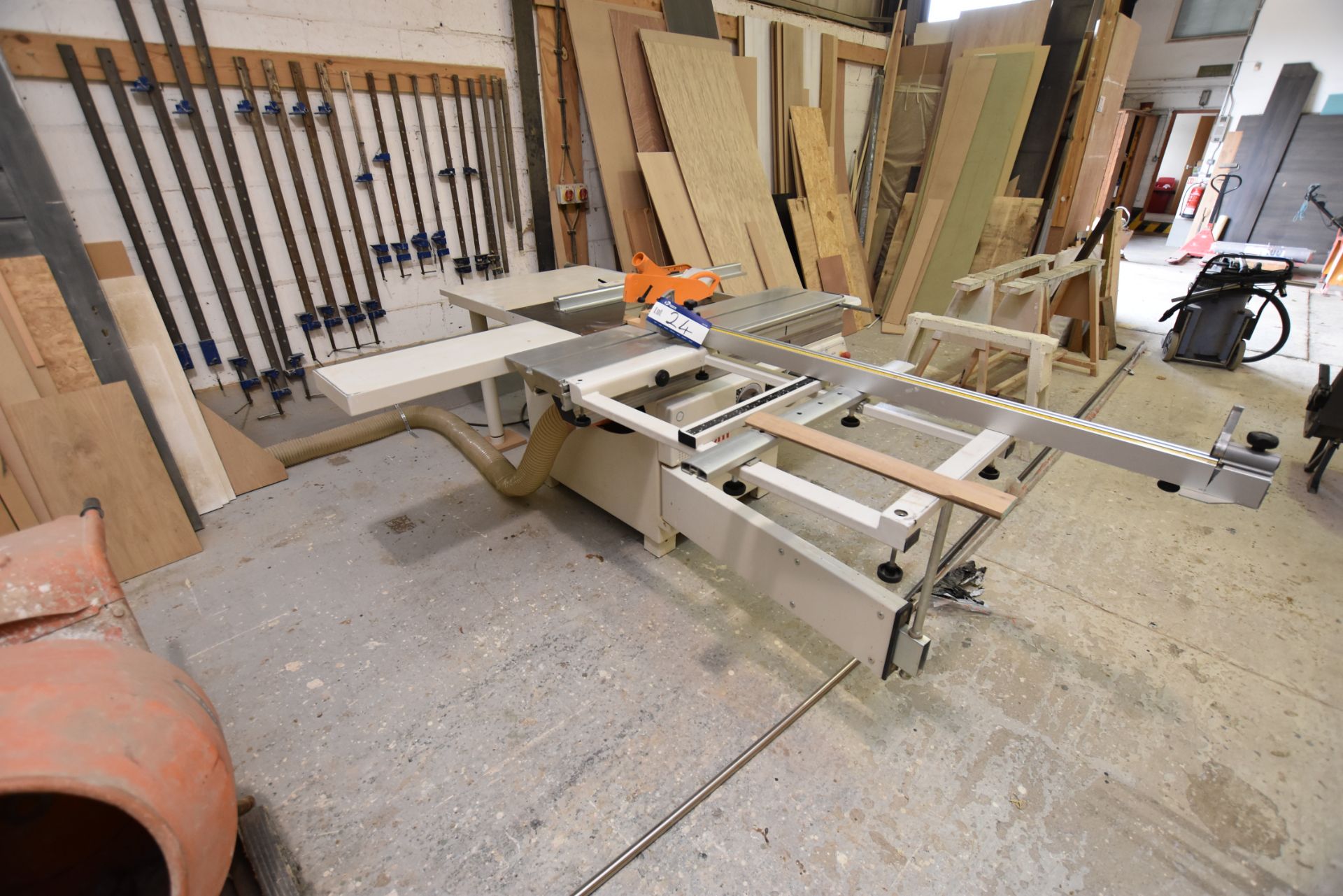 SCM SI300 S Nova Sliding Table Panel Saw, Type: SI 300 Nova, Serial Number: AV/196725, Year of