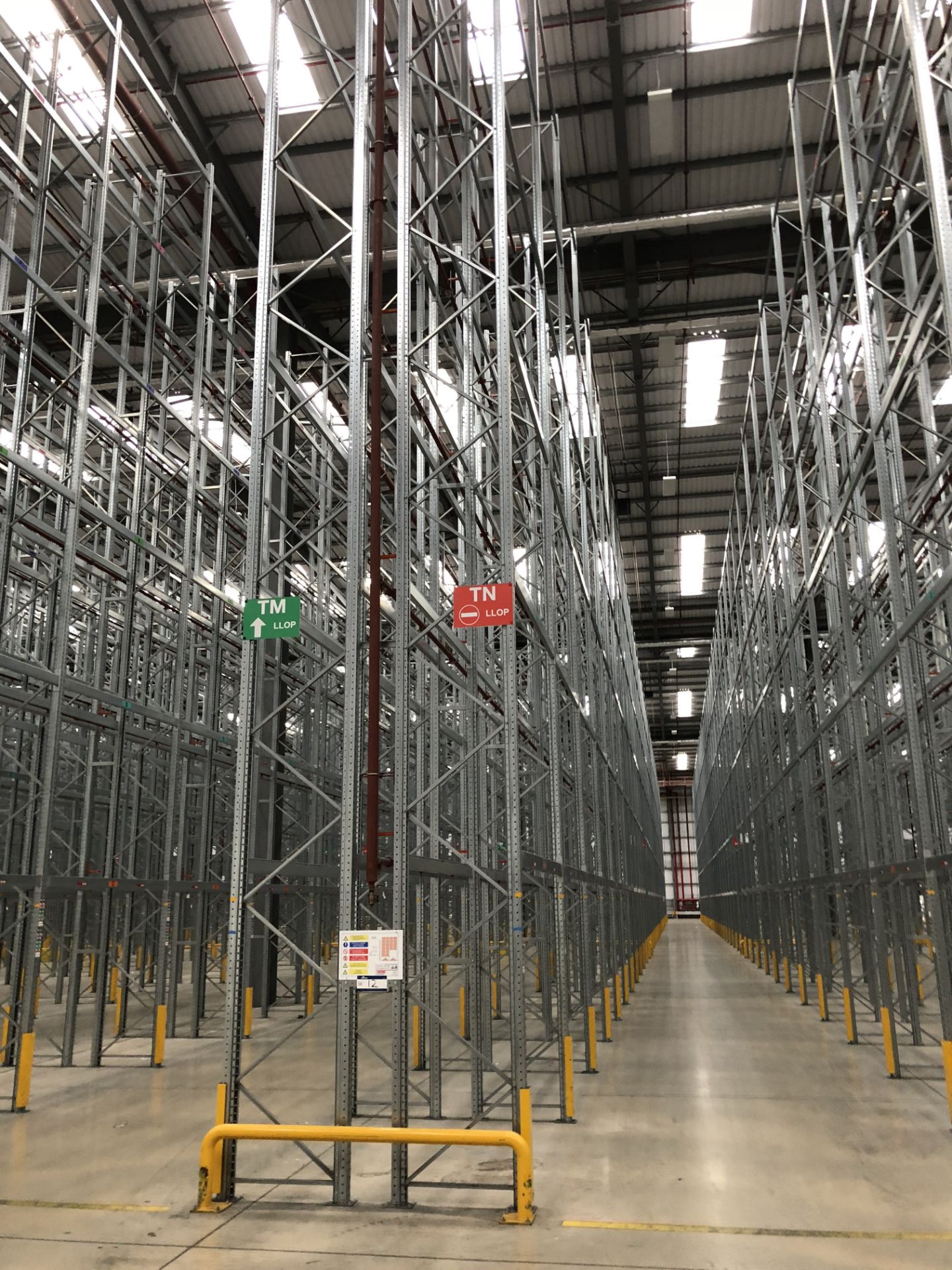 72 Bays of Dexion 13m 6 Tier HIGH BAY GALVANISED BOLTLESS STEEL PALLET RACKING (2016) comprising: 74