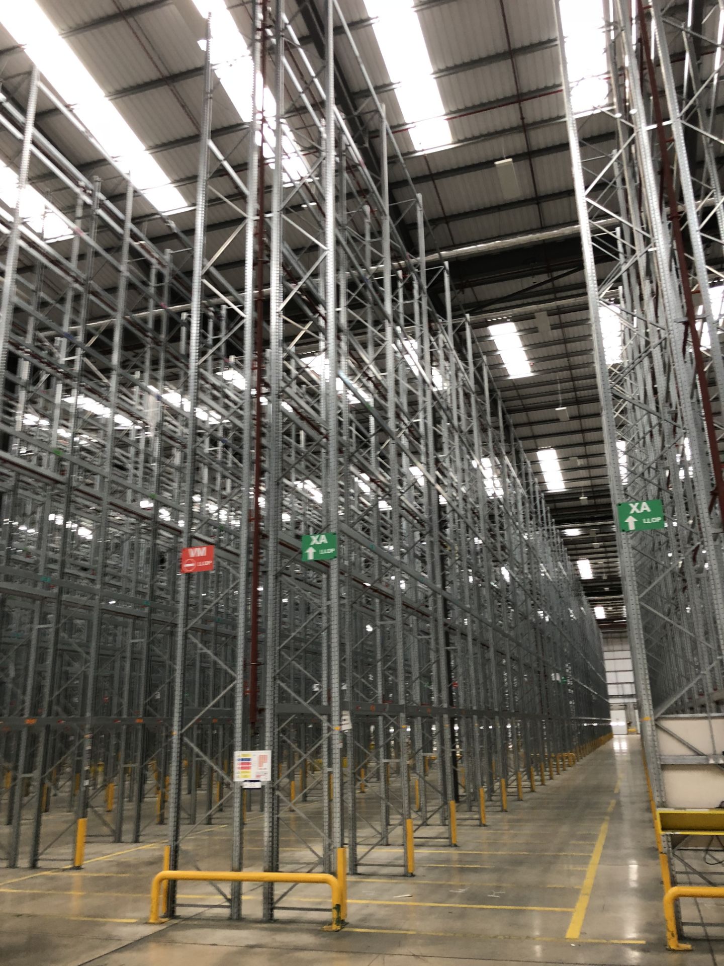 72 Bays of Dexion 13m 6 Tier HIGH BAY GALVANISED BOLTLESS STEEL PALLET RACKING (2016) comprising: 74