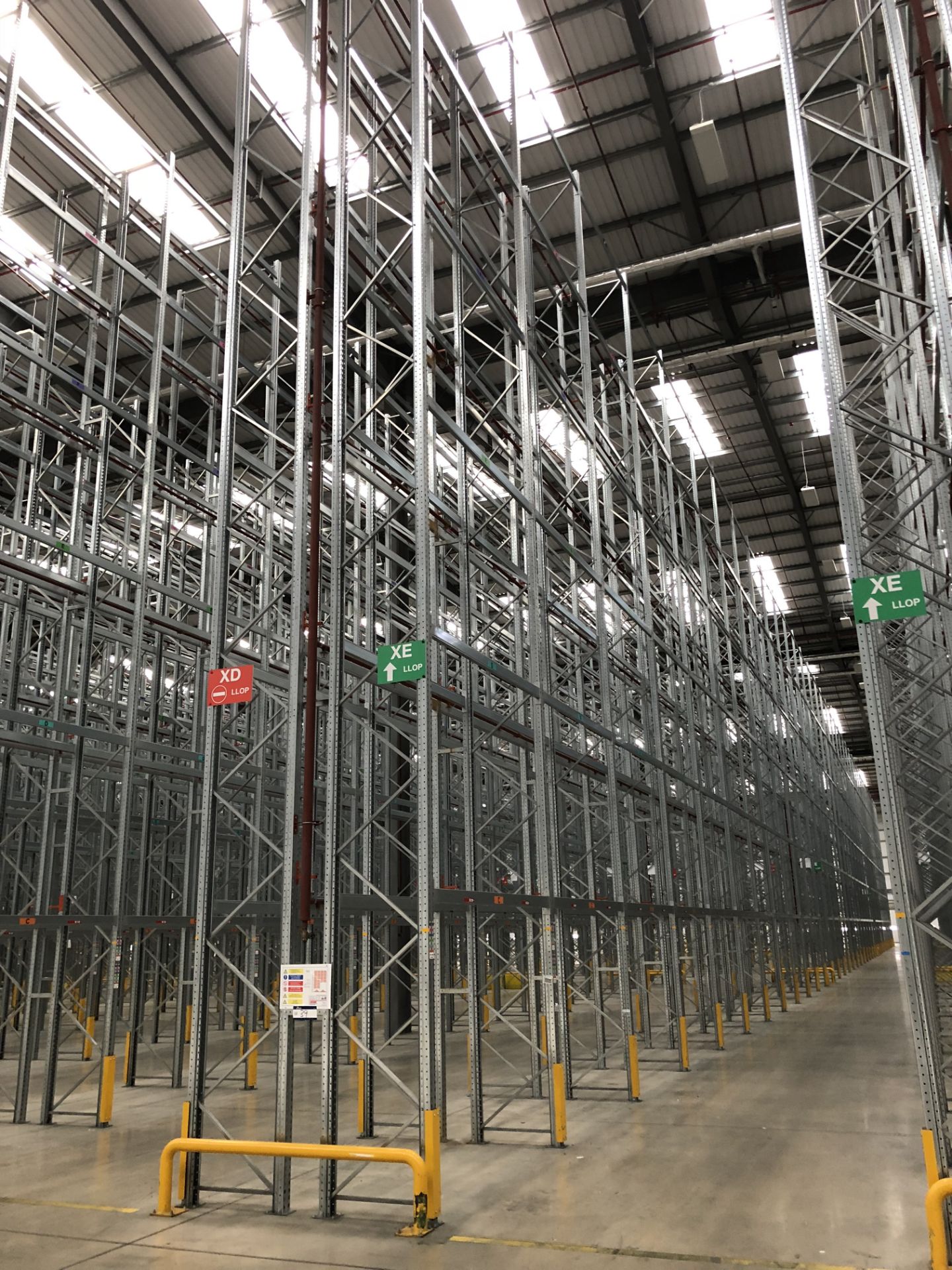 72 Bays of Dexion 13m 6 Tier HIGH BAY GALVANISED BOLTLESS STEEL PALLET RACKING (2016) comprising: 74