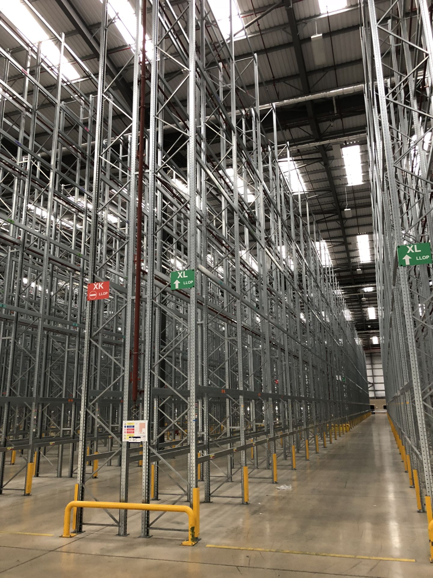 72 Bays of Dexion 13m 6 Tier HIGH BAY GALVANISED BOLTLESS STEEL PALLET RACKING (2016) comprising: 74