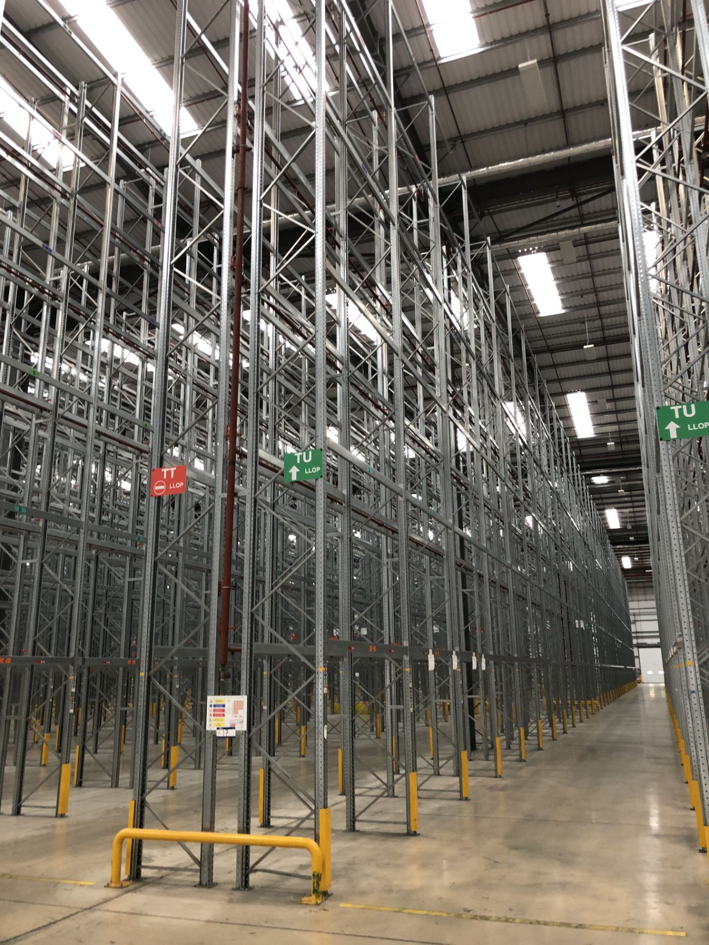 72 Bays of Dexion 13m 6 Tier HIGH BAY GALVANISED BOLTLESS STEEL PALLET RACKING (2016) comprising: 74