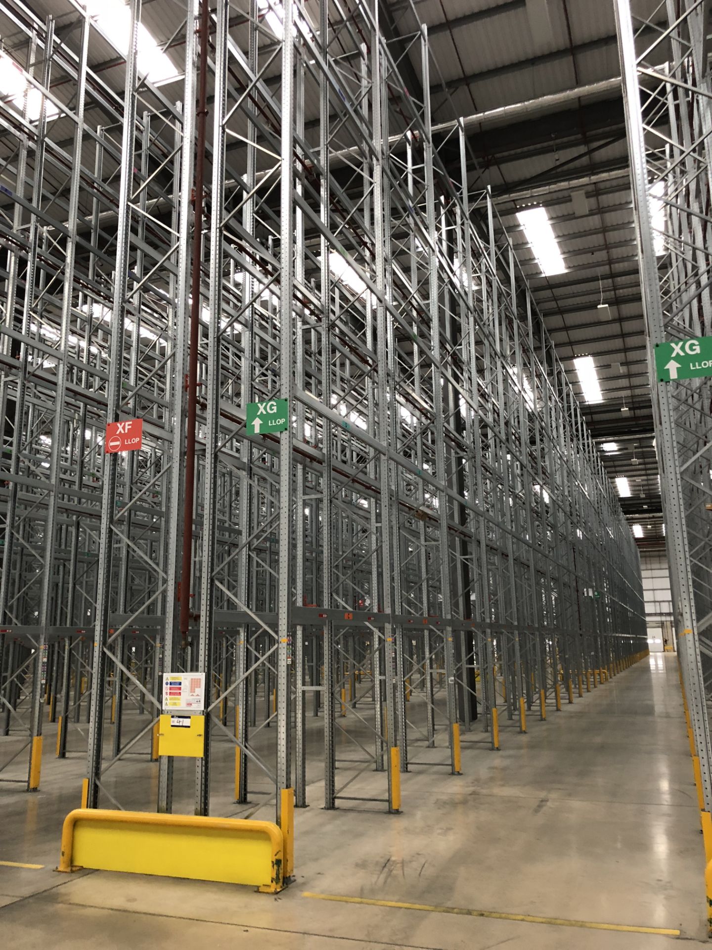 72 Bays of Dexion 13m 6 Tier HIGH BAY GALVANISED BOLTLESS STEEL PALLET RACKING (2016) comprising: 74