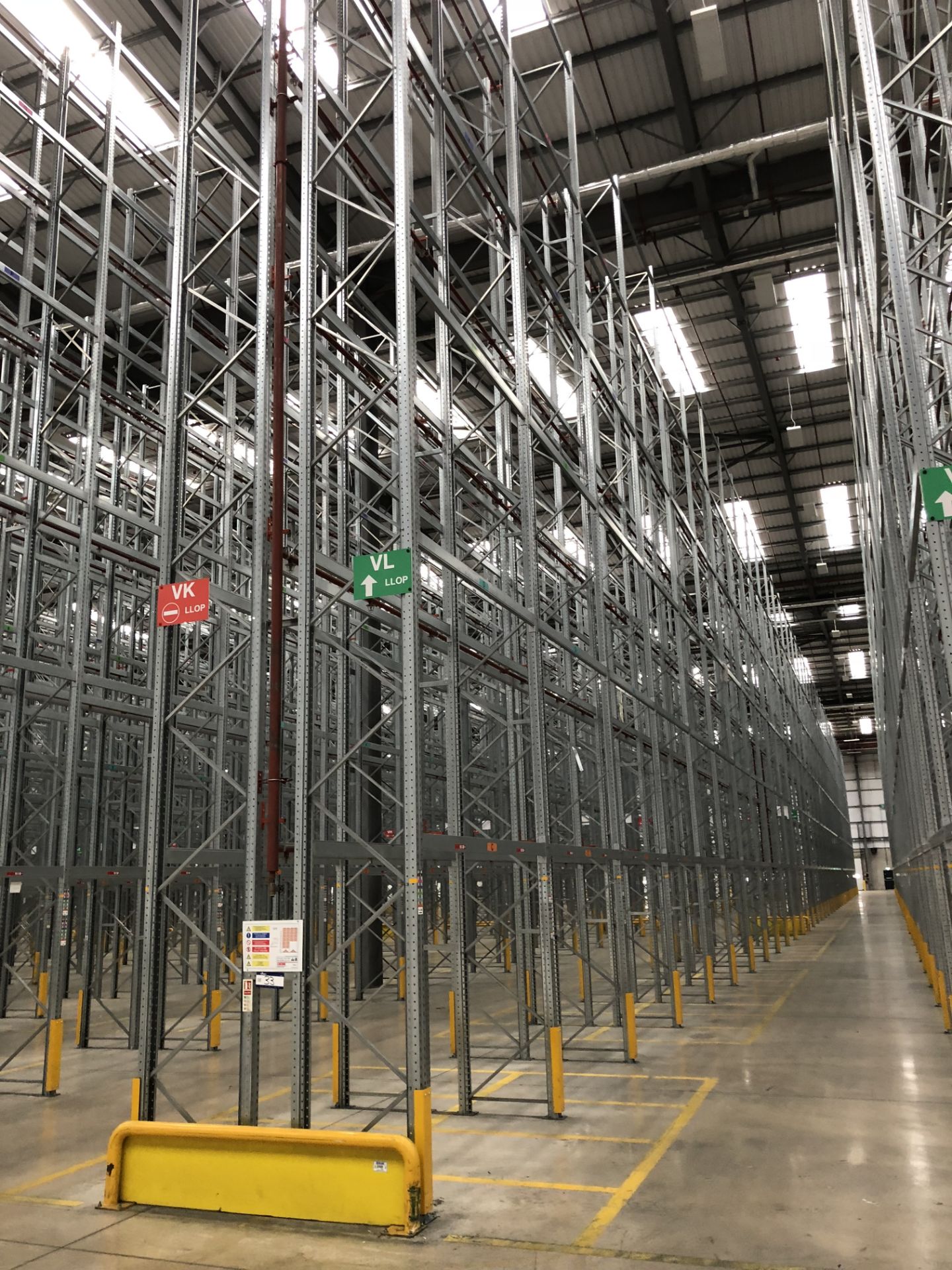 72 Bays of Dexion 13m 6 Tier HIGH BAY GALVANISED BOLTLESS STEEL PALLET RACKING (2016) comprising: 74