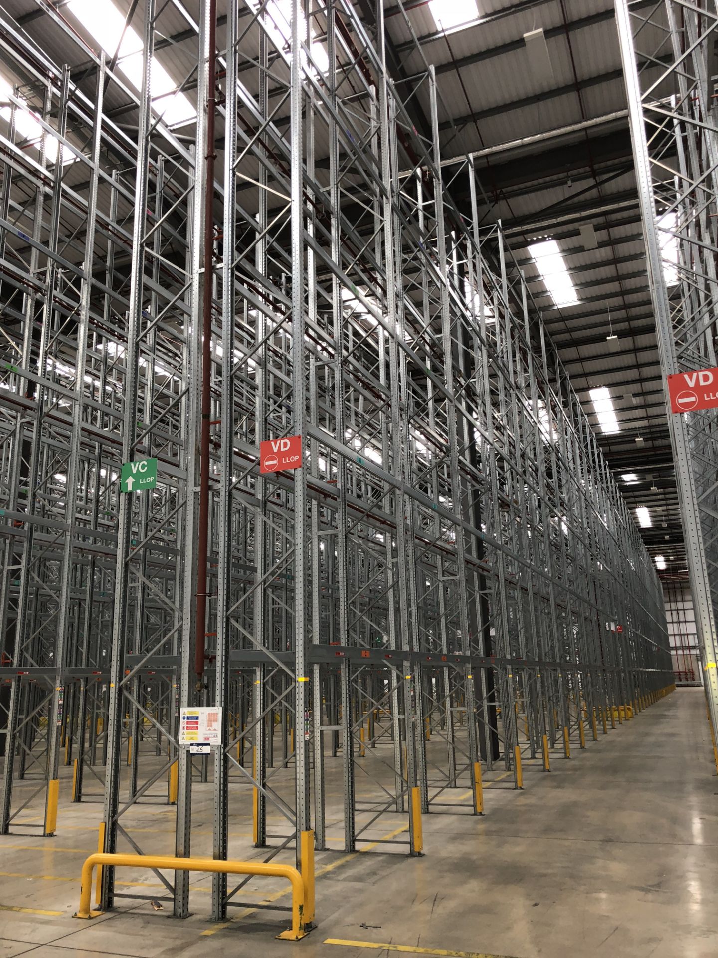 72 Bays of Dexion 13m 6 Tier HIGH BAY GALVANISED BOLTLESS STEEL PALLET RACKING (2016) comprising: 74