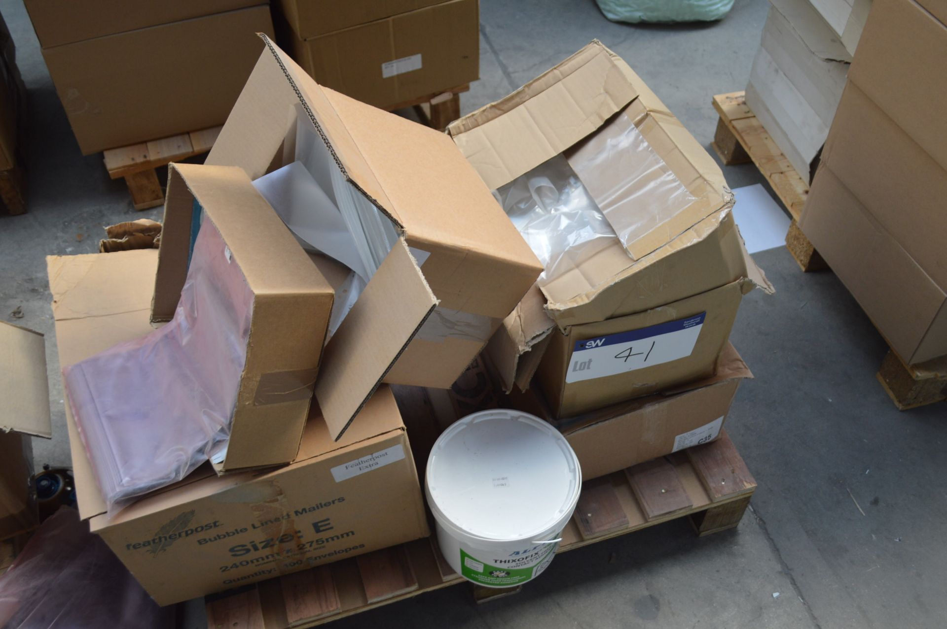 Mainly Plastic Folders, on pallet * PLEASE NOTE THIS LOT MUST BE CLEARED BY 4pm FRIDAY 23 NOVEMBER