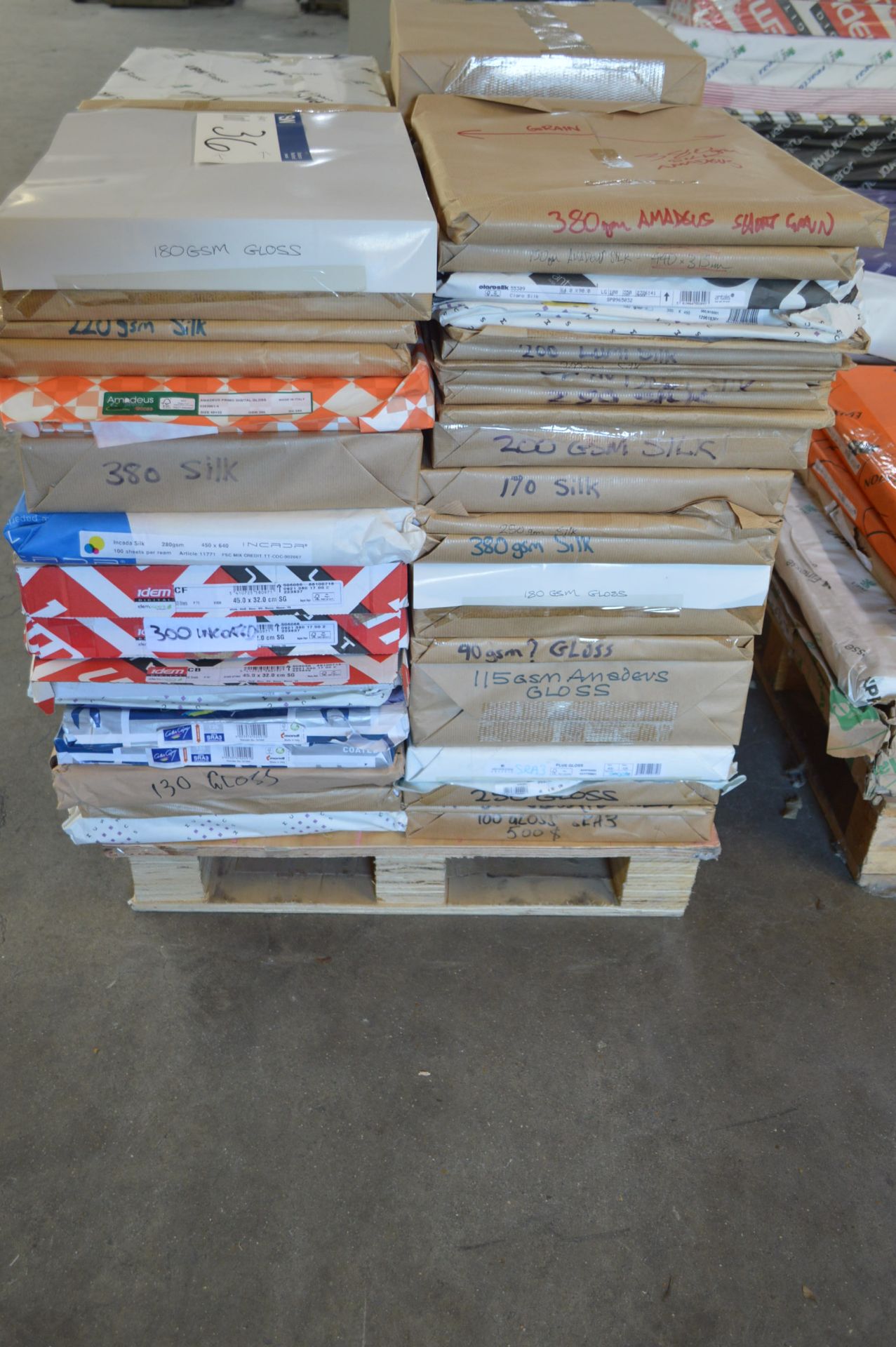 Stock of Flat Sheet Paper, understood to comprise of approx 3.5 tonnes (weight subject to - Image 6 of 29