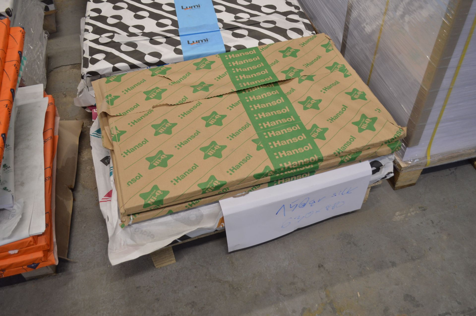 Stock of Flat Sheet Paper, understood to comprise of approx 3.5 tonnes (weight subject to - Bild 23 aus 29