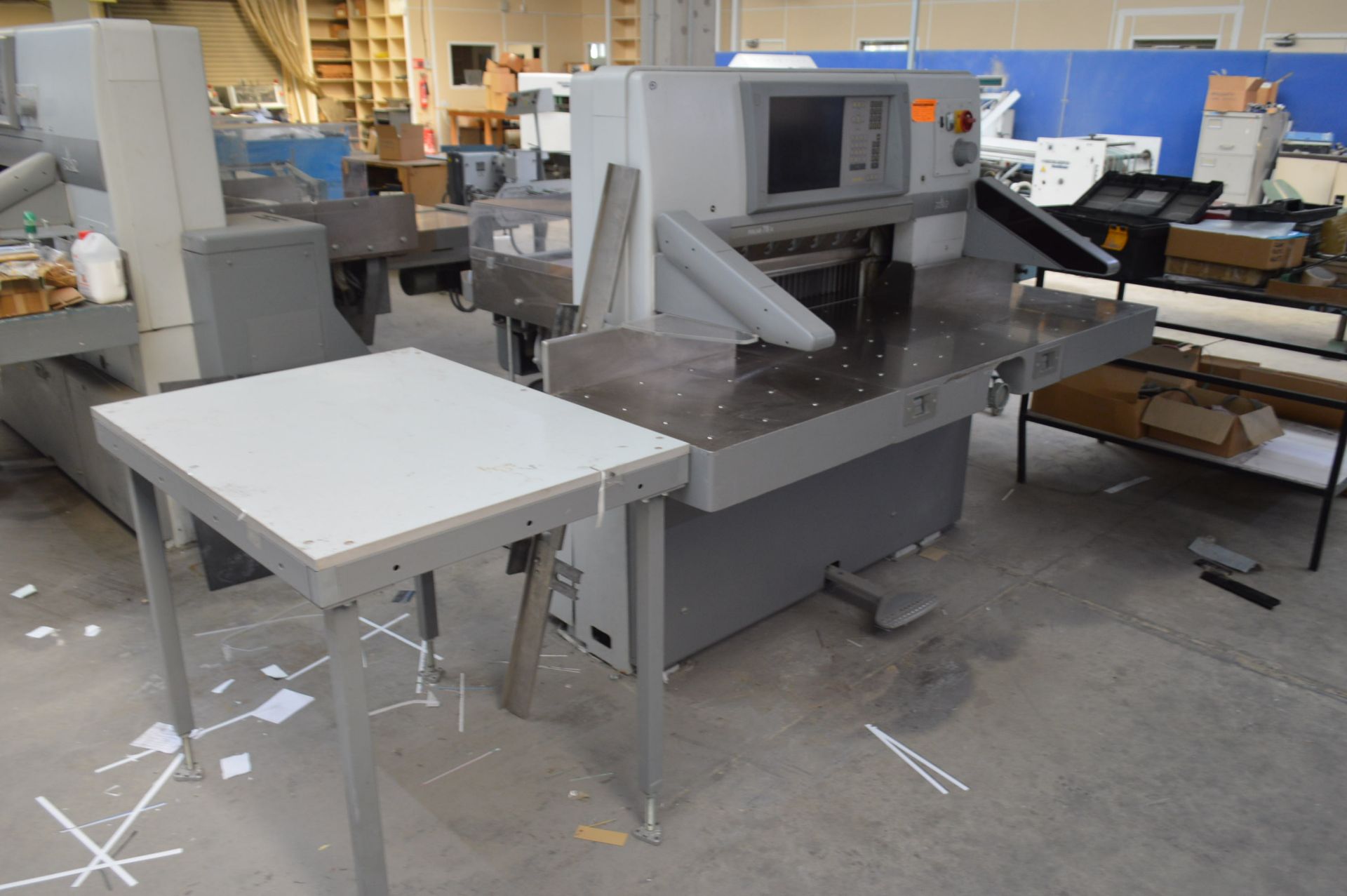 Polar 78X GUILLOTINE, serial no. 7561102, year of manufacture 2005, chrome bed. This lot must be - Image 3 of 7