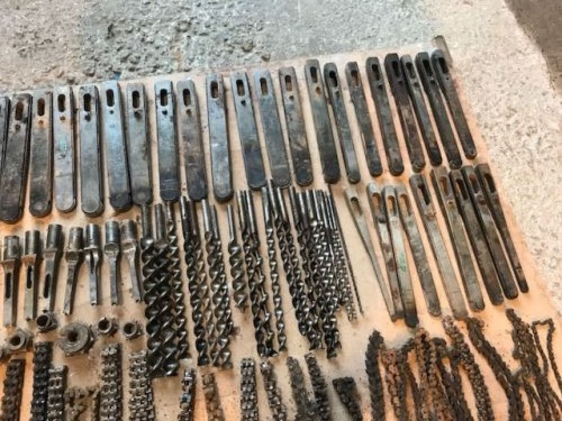 Large Quantity of Mortice Bars/Chains & Chisels - Image 3 of 5