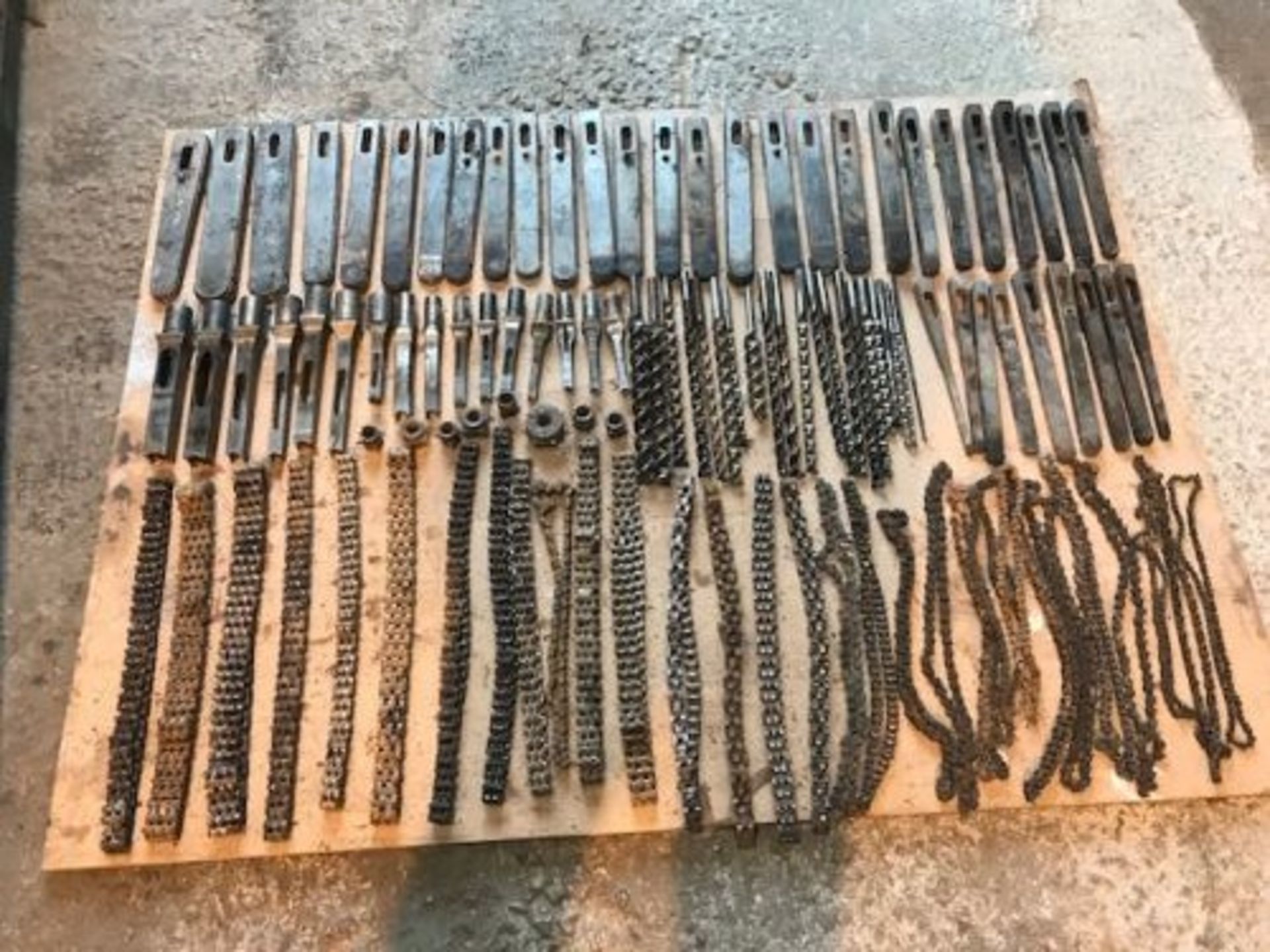 Large Quantity of Mortice Bars/Chains & Chisels