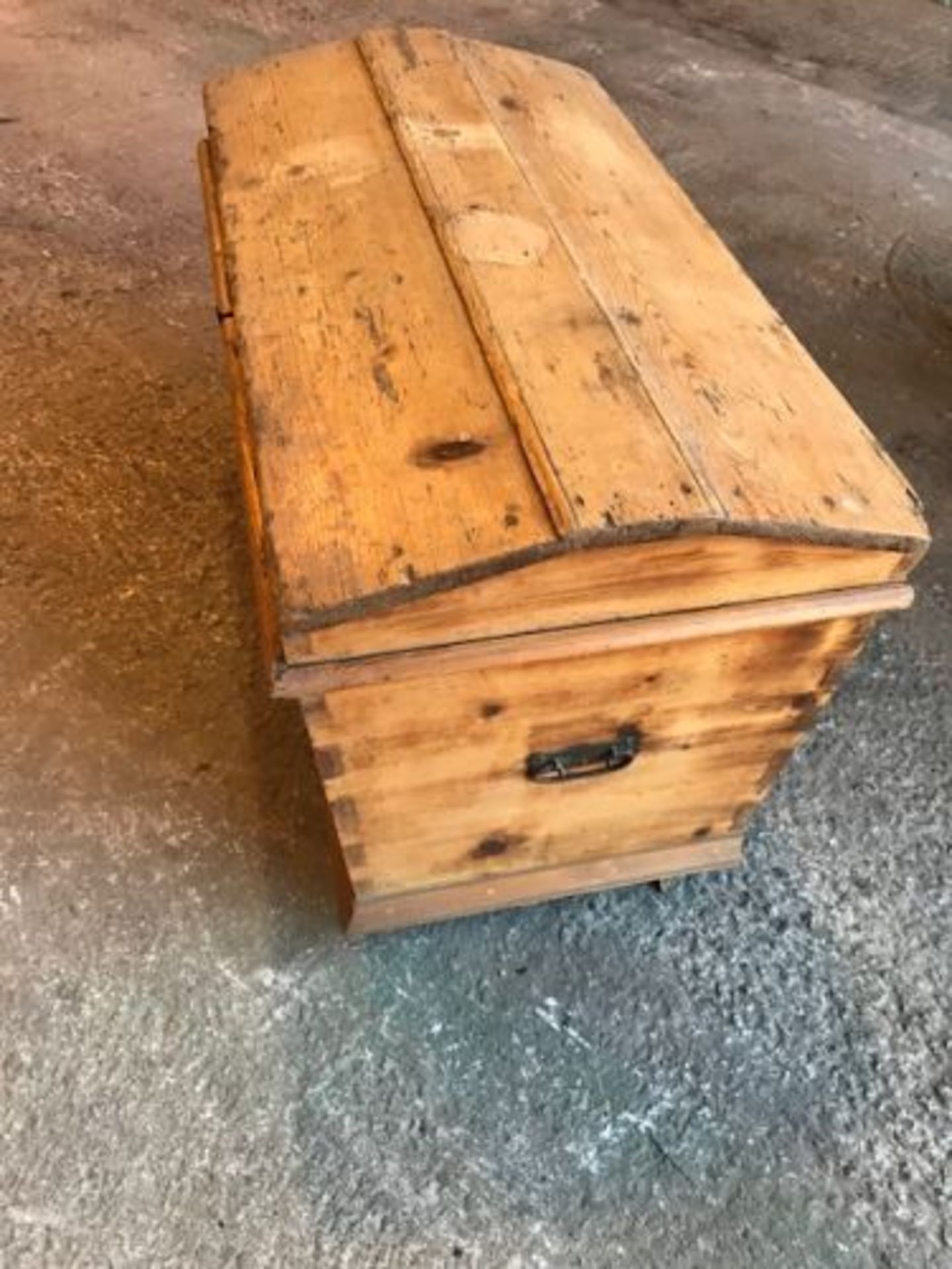 Old Pine Bedding Box - Image 2 of 4