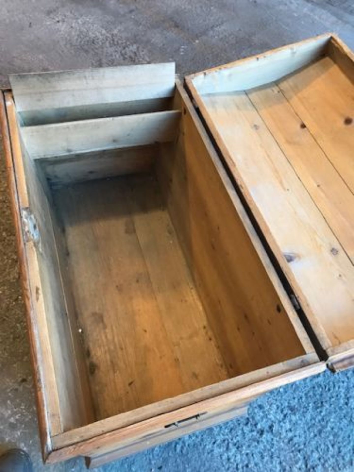 Old Pine Bedding Box - Image 4 of 4