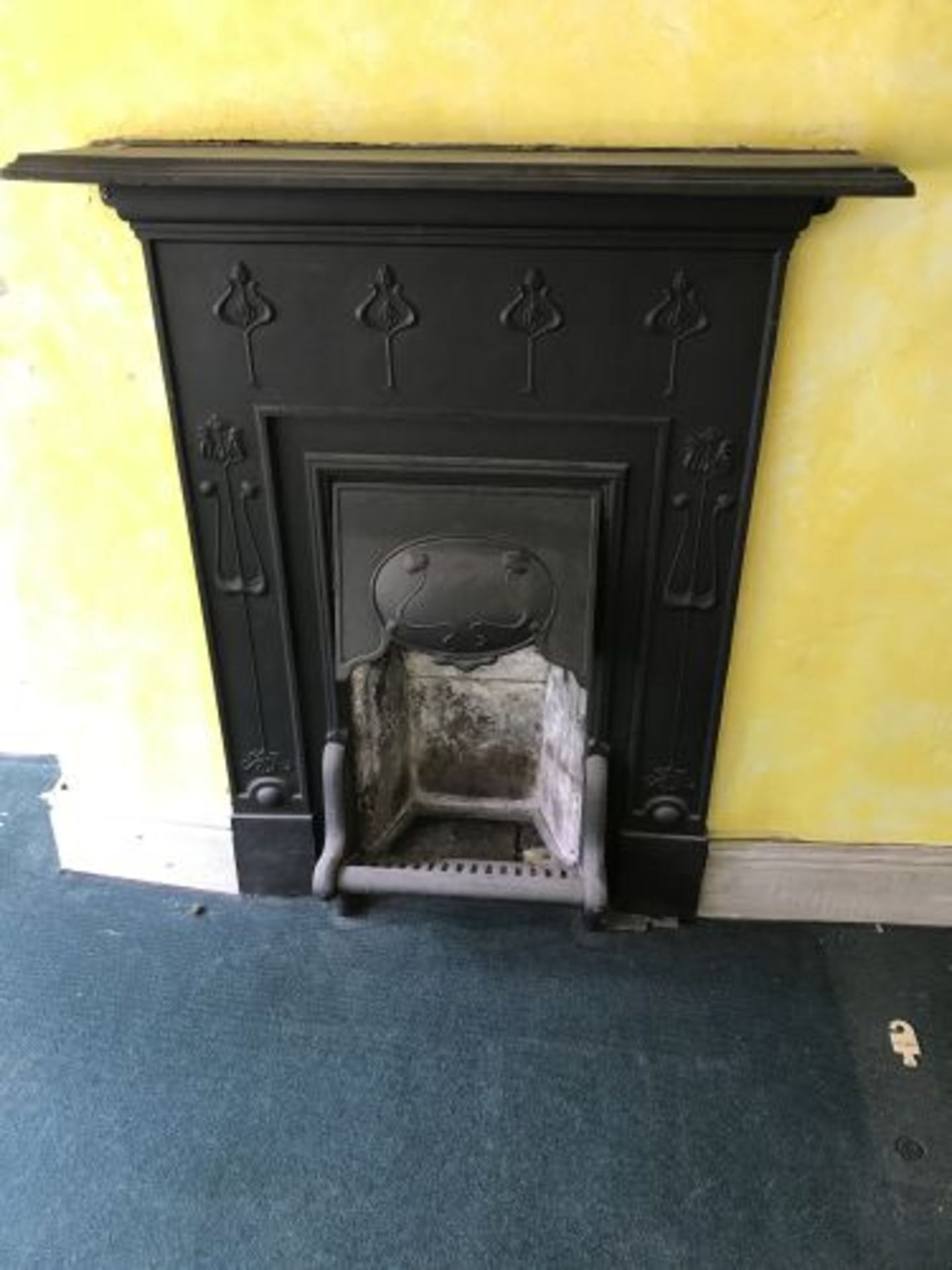 Cast Iron Fire Place Surround, 30in x 46in frame - Bild 4 aus 5