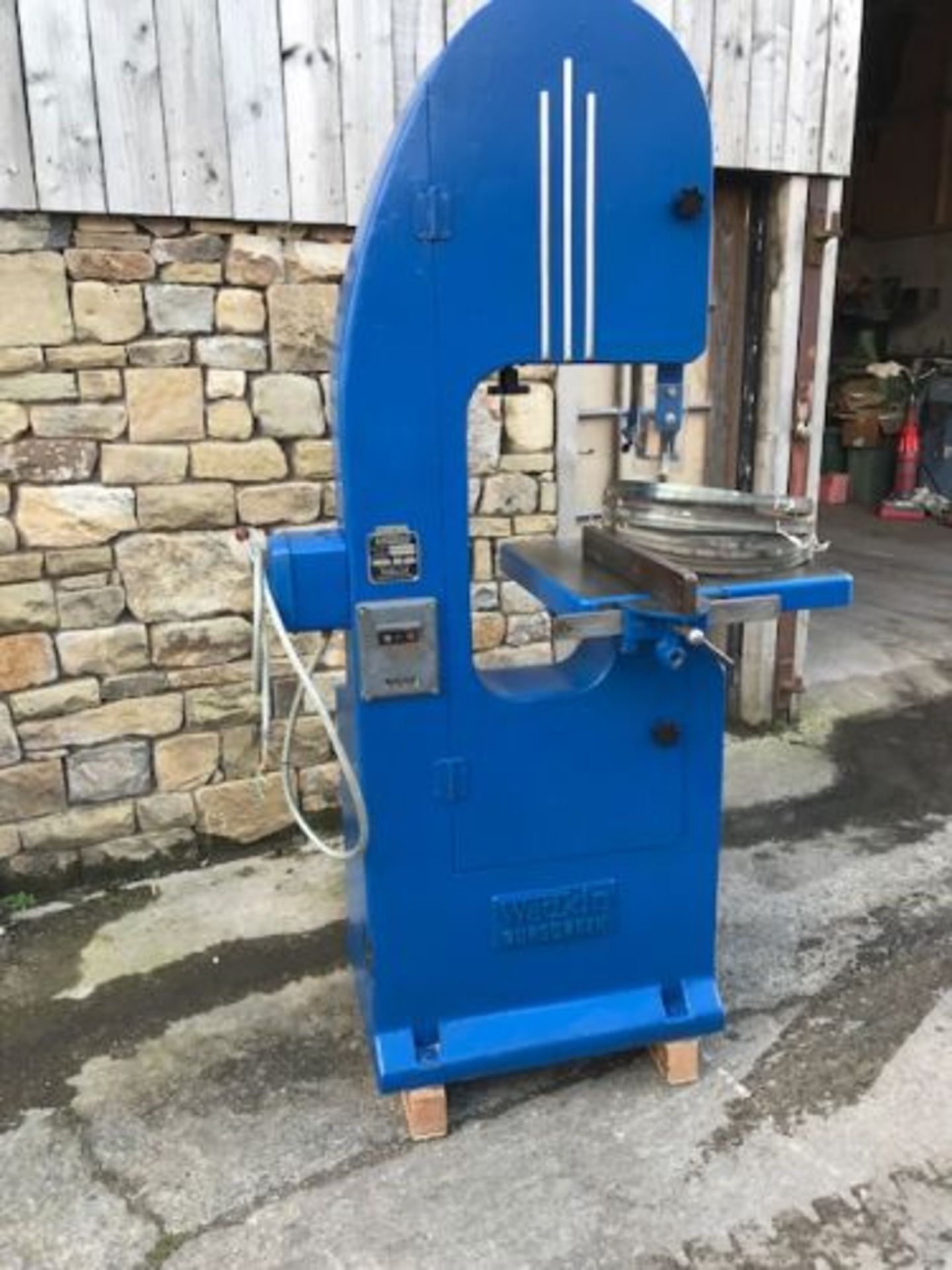 Wadkin MZF16in Bandsaw, with blades