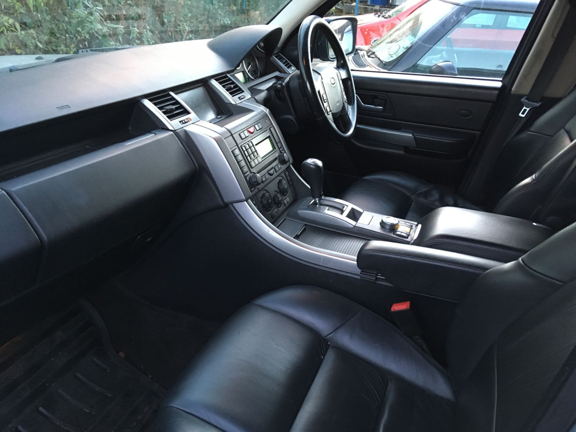 Land Rover RANGE ROVER SPORT HSE TDV6 A DIESEL ESTATE - Image 6 of 16