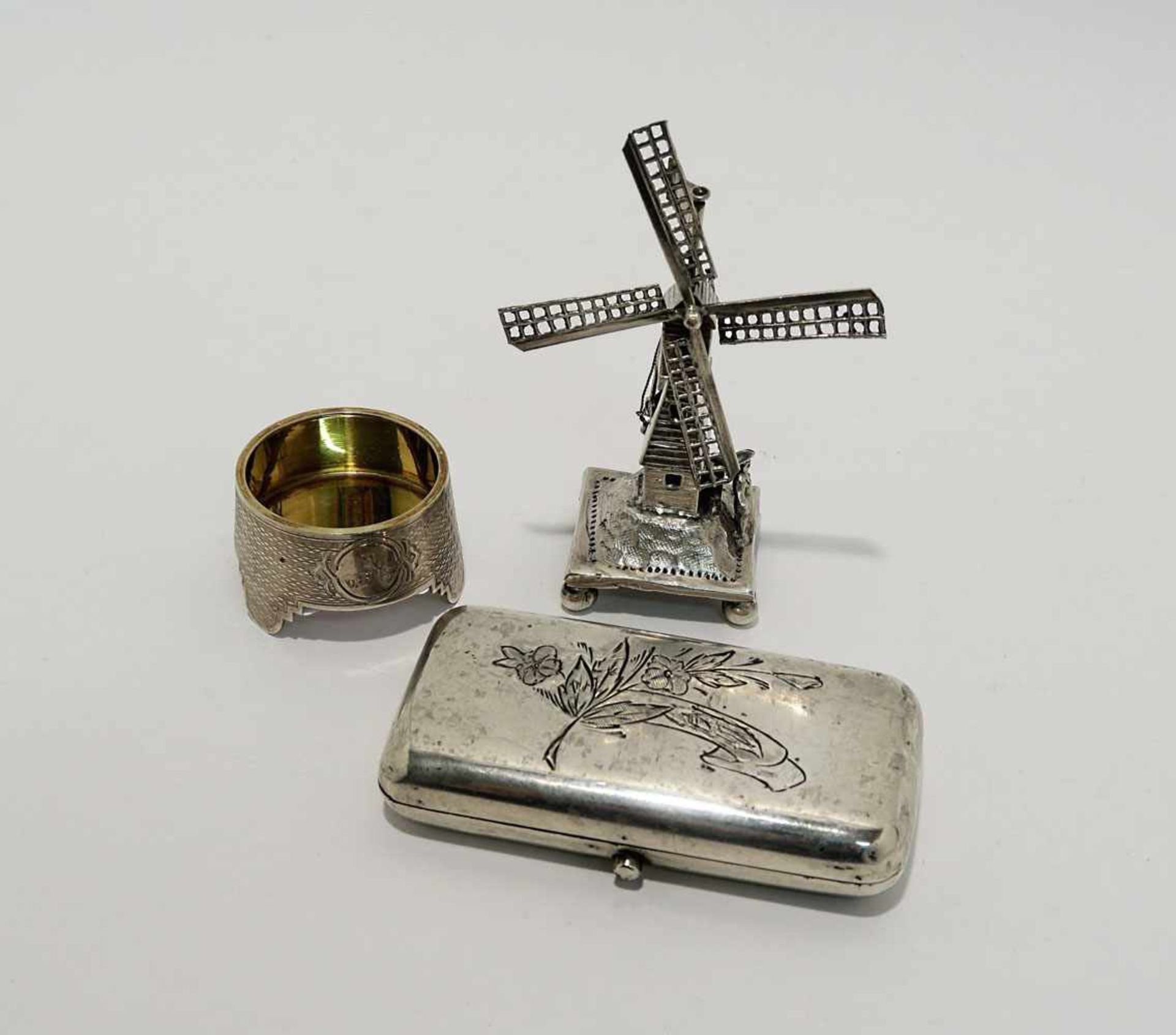 Miniatur-Windmühle / Gewürzschälchen / Zigarettendose Niederlande / Russland. Silber, tlw. innen