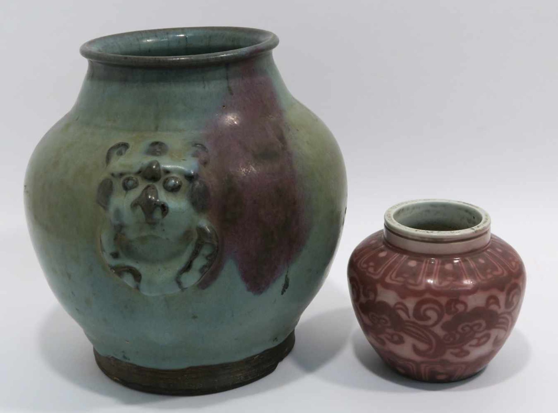 VaseChina, im Stil der Jun-Waren. Steinzeug. Zwei reliefierte Handhaben in Form von Löwenköpfen - Bild 4 aus 6
