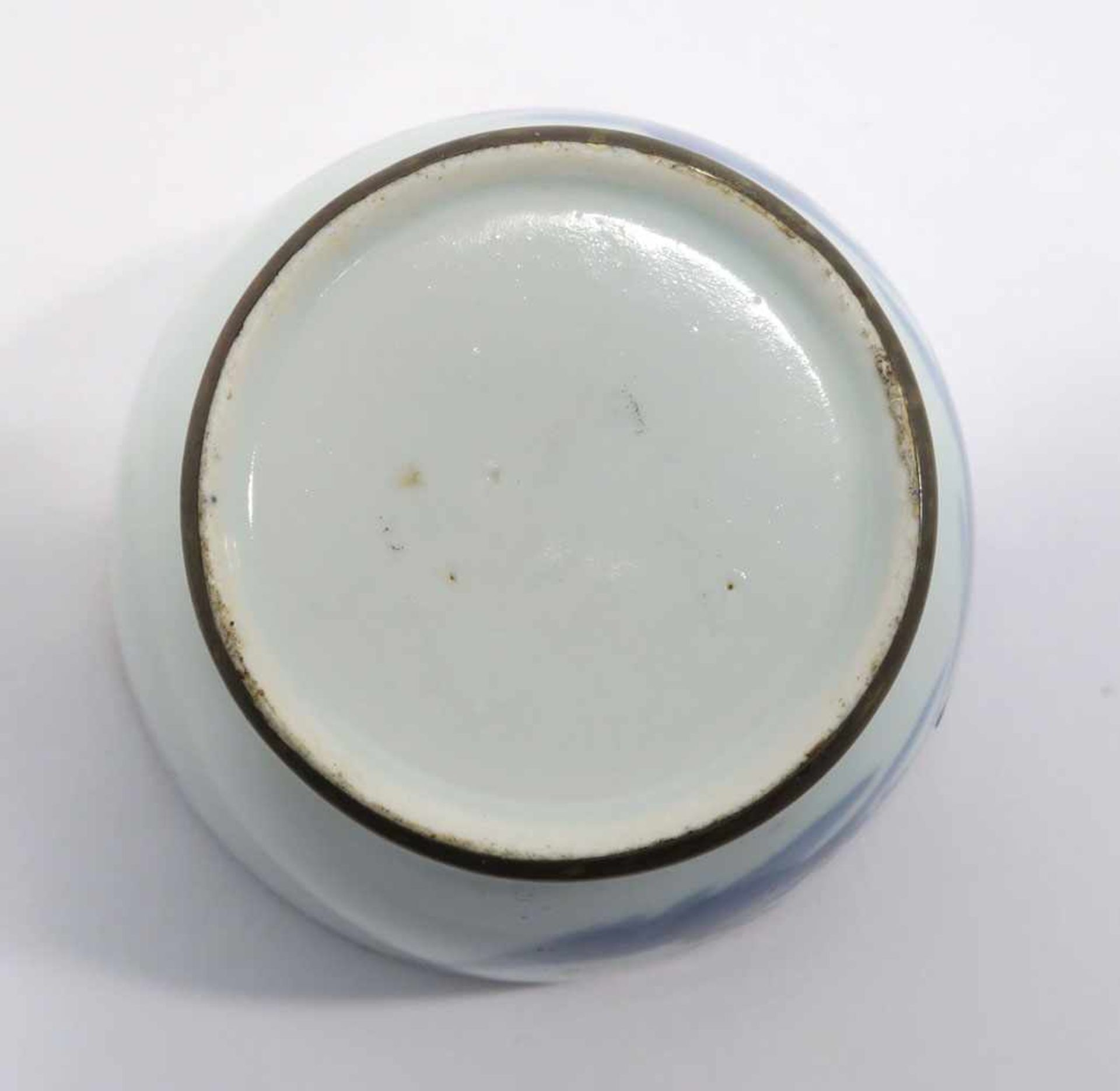 Opiumpfeife / Vase / DeckelgefäßChina. Porzellan, tlw. mit Kupfermontierung. Verschiedene bunte bzw. - Bild 2 aus 21