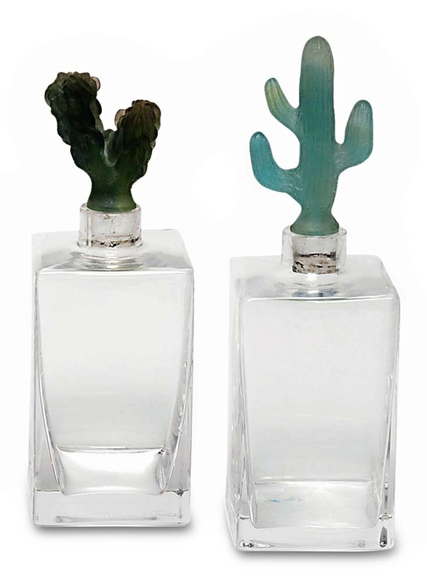 Zwei Karaffen "Cactus"Daum, Nancy, Entwurf Hilton McConnico, 1987 Farbloses Glas bzw. grüne pâte