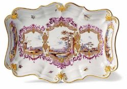 Anbietschale Meissen, um 1740 Querrechteckige, passig geschweifte Form mit goldstaffiertem