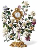 Figurenuhr "Columbine" in Ormolu-Montierung Meissen und Frankreich, um 1745/50 Modell von Peter