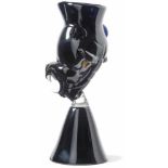 Glasskulptur "Panther" Murano, 20. Jh. Hoher, konischer Sockel mit Darstellung eines auf seiner