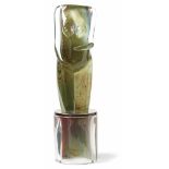 Glasskulptur "Schwangere" Murano, 20. Jh. Zylinderförmiger Sockel mit Torso einer schwangeren