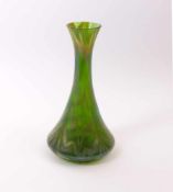 Vase Wohl Schaffgotsch'sche Josephinenhütte, um 1900 Konisch zulaufender Korpus mit leicht