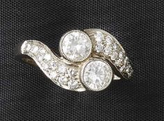 Brillantring20. Jh.Als sog. Toi-et-moi-Ring besetzt mit zwei Diamanten im Brillantschliff und