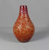 Vase mit RissoptikVilmos Zsolnay, Pécs - um 1937Die bauchige Wandung mit kurzem, konischem