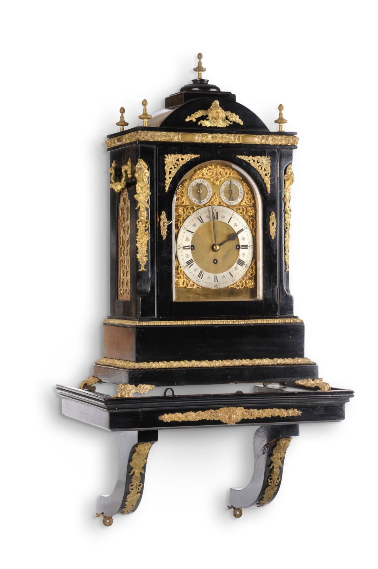 Qualitätvolle Bracket-Clock mit Umschaltschlagwerk und Wandkonsole. England. Um 1900. Holz,