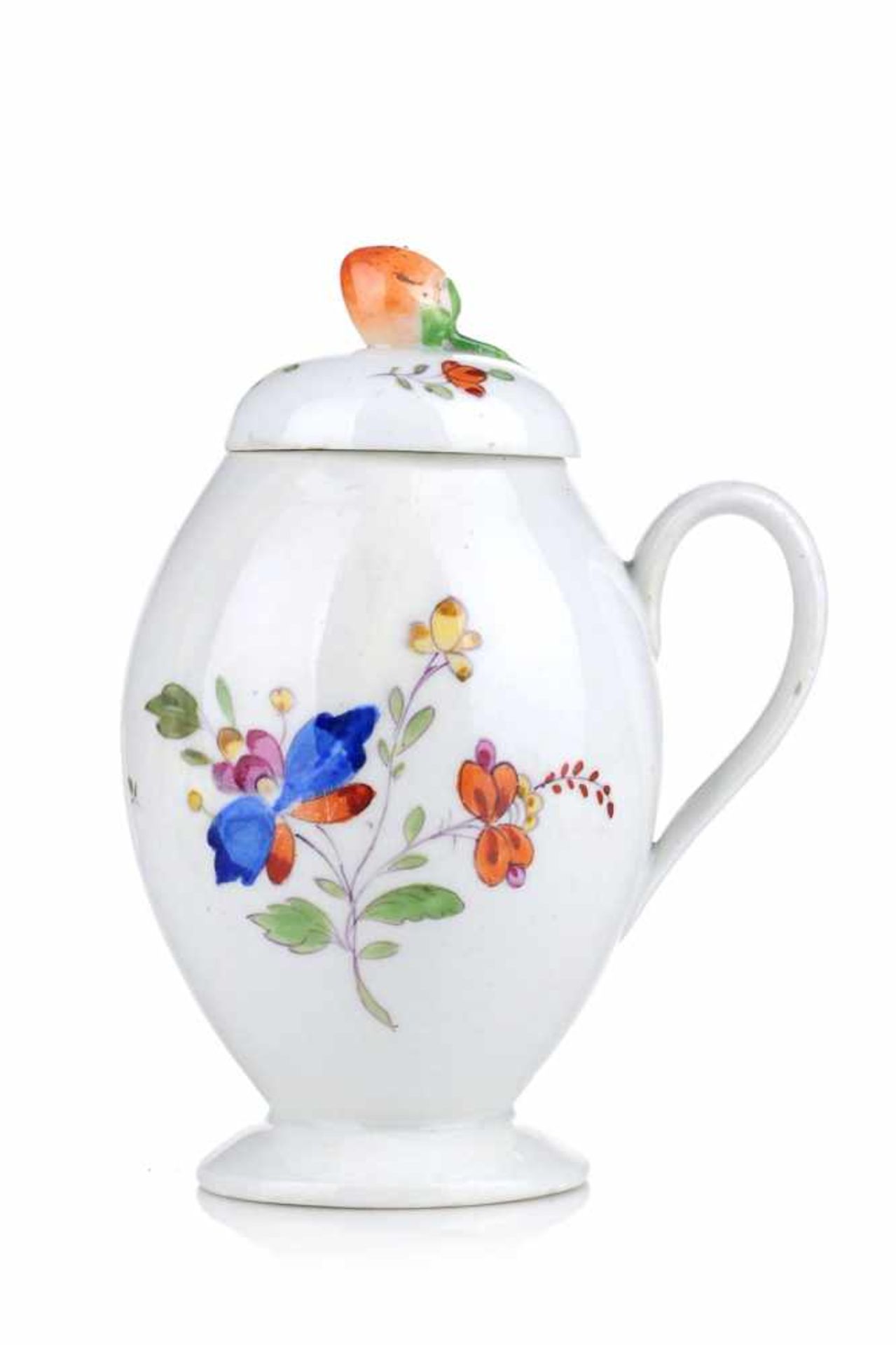 Milchtopf mit Deckel. Meissen. 1. H. 19. Jh.Porzellan, glasiert und in polychromen Aufglasurfarben