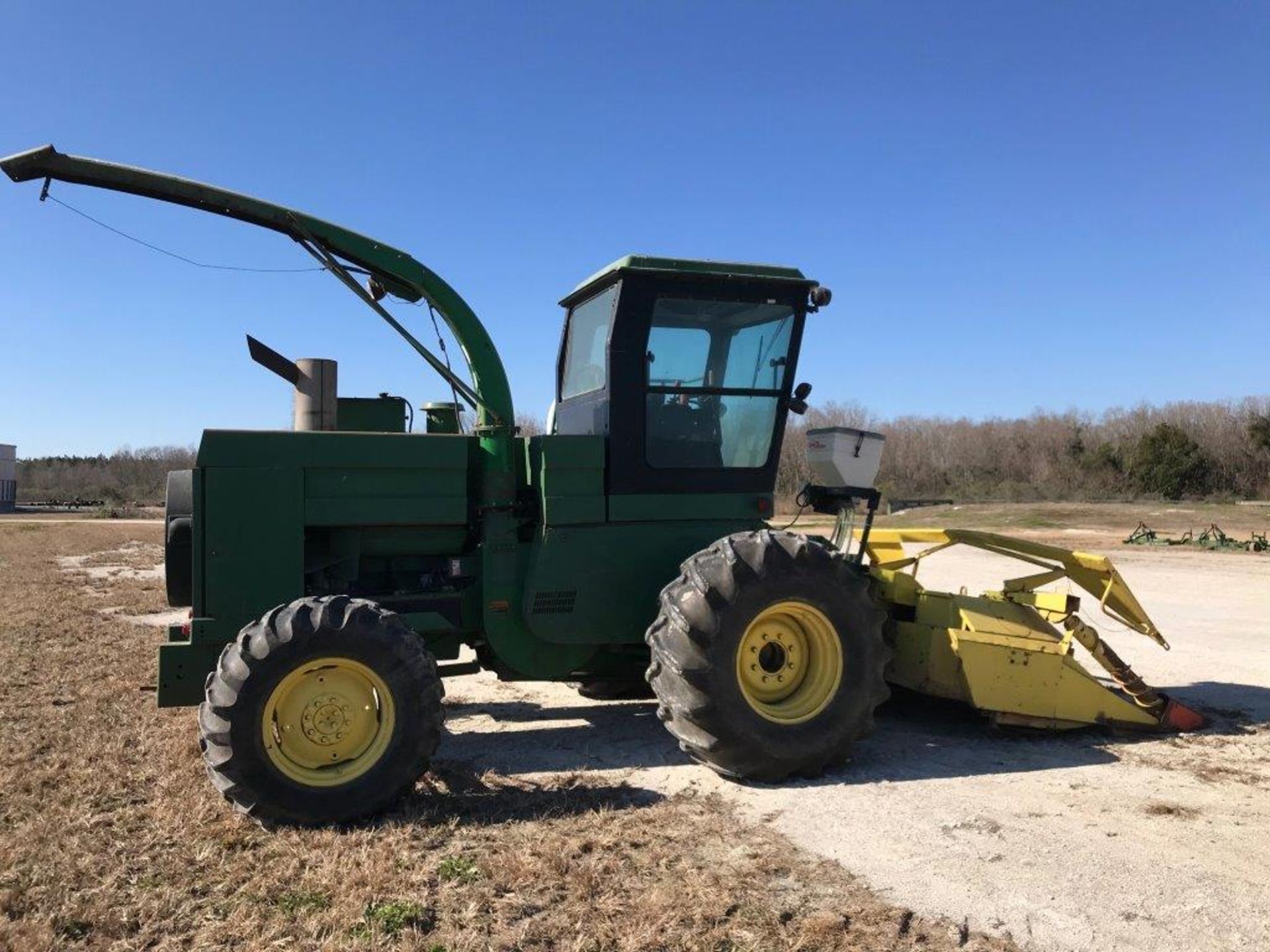 John Deere, 5800 chopper - Image 6 of 6