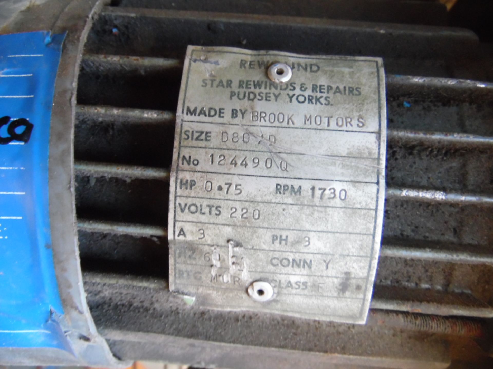 Lot of a hydraulic pump of 0.75 kw, 1730 rpm, 220 volts, brand REWDUND. (Lote de una bomba - Image 3 of 3
