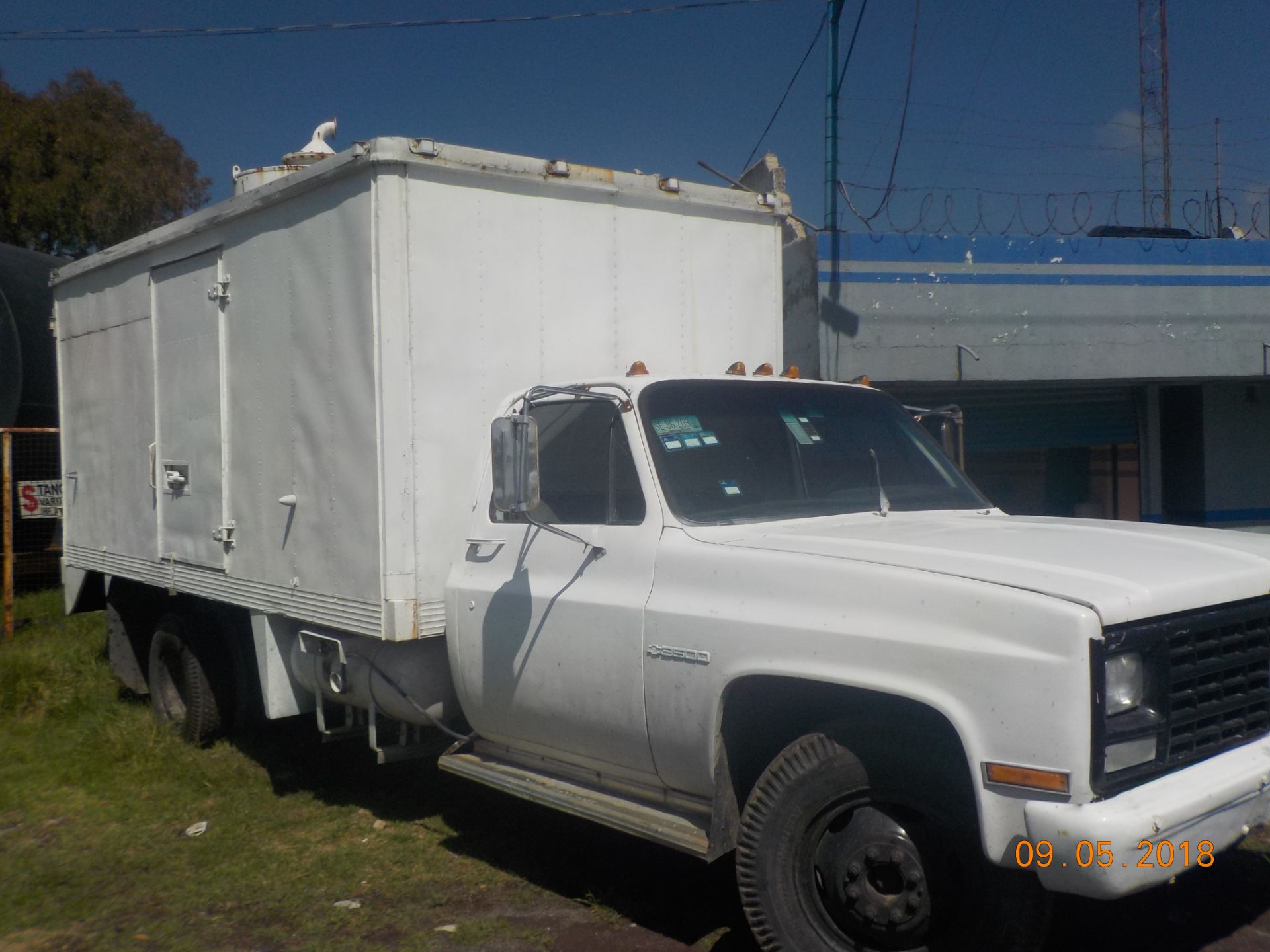 Chevrolet Truck Model 1991 3 tons. (Camioneta Chevrolet Modelo 1991 3 toneladas) - Image 2 of 3