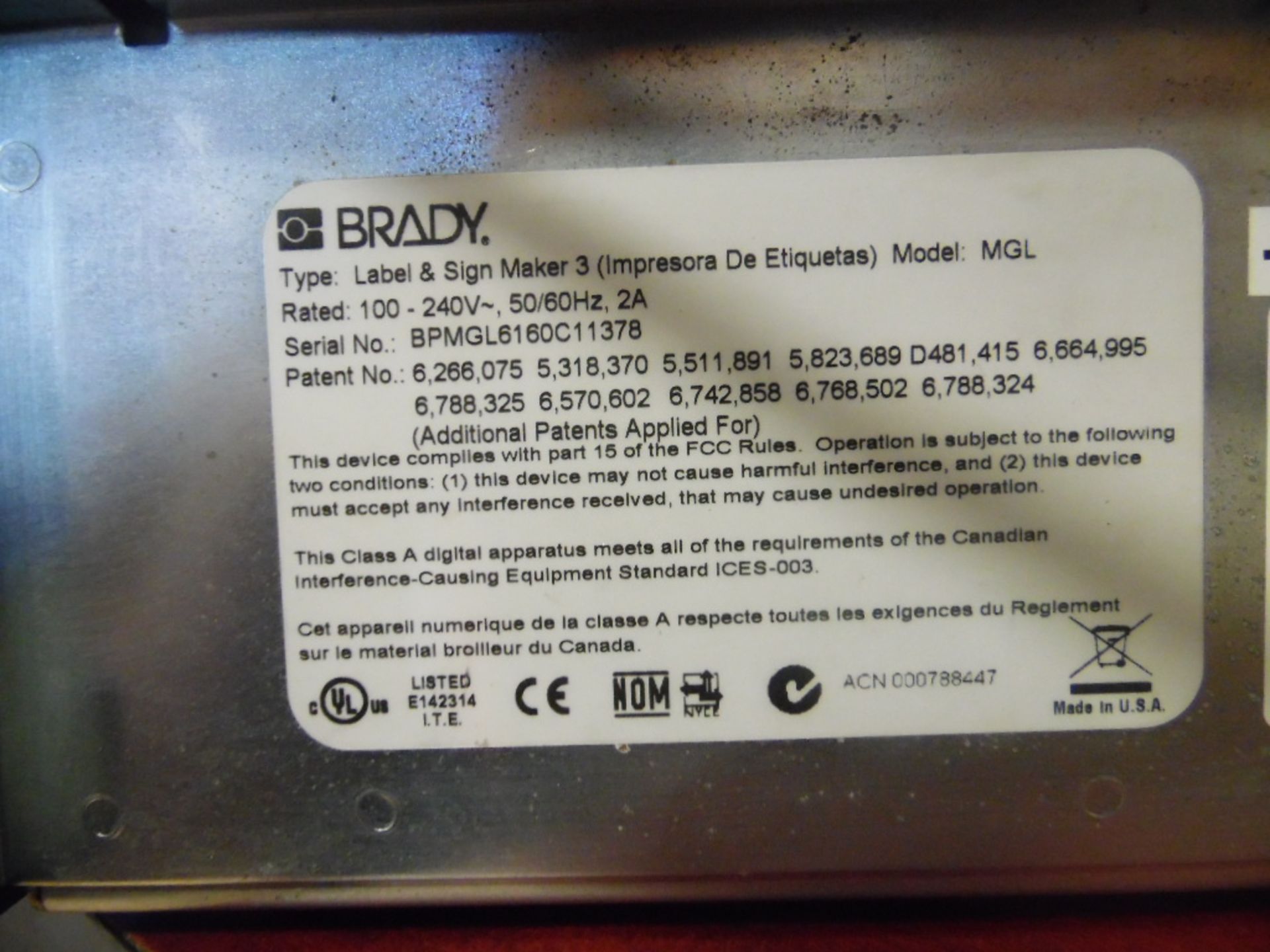 Lot of a Brady label printer, Global mark model. (Lote de una impresora de etiquetas marca Brady, - Image 2 of 2