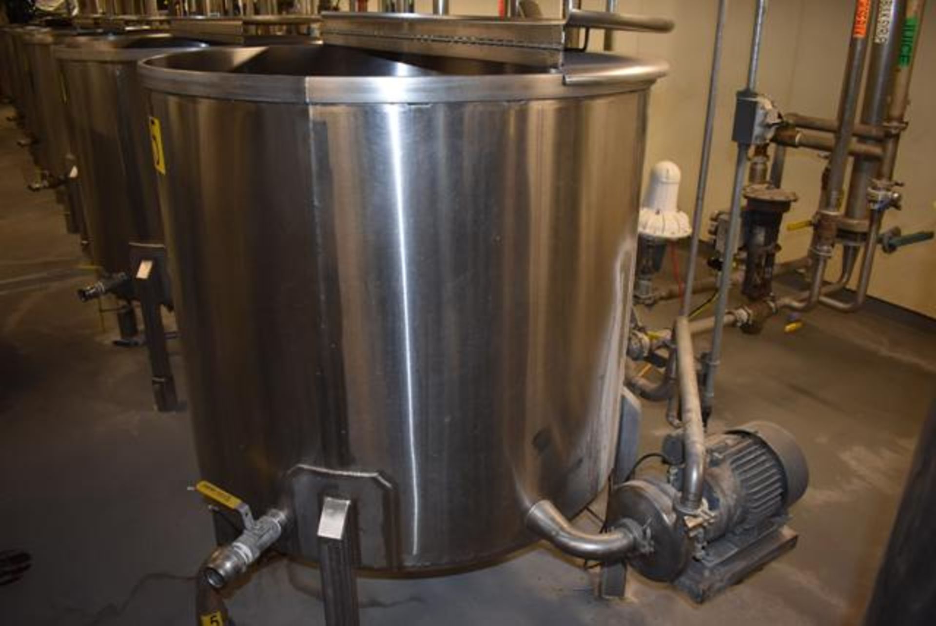 Stainless Steel Tank w/Lid, 42" Diameter x 36" Depth/210 Gallon Capacity, Motor and Circulating - Image 2 of 3