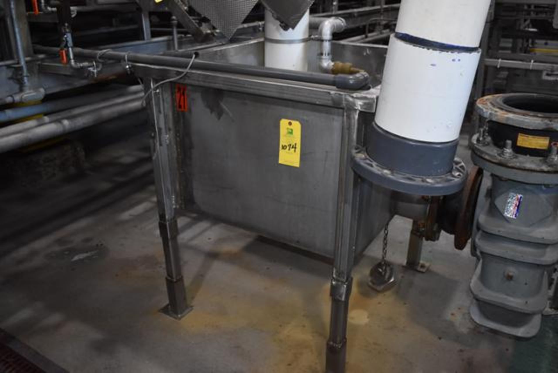 Stainless Steel Product Flow Tank, 36" x 36" x 24" Depth, RIGGING FEE: $200